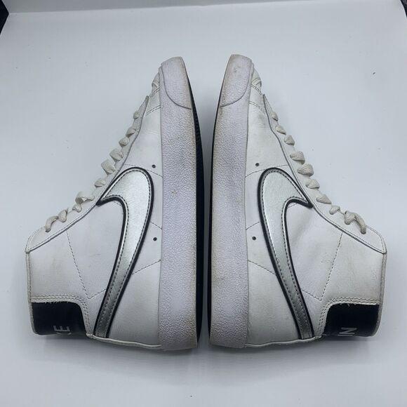 Nike Blazer Mid 77 Essential White Metallic Silver DH0070-100 Womens Size 8 - Picture 4 of 8